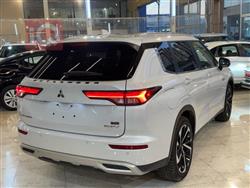 ميتسوبيشي اوتلاندر